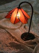 lampada rilegata con tecnica Tiffany