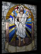 vetrata con disegno dipinto -resurrezione di Gesù-